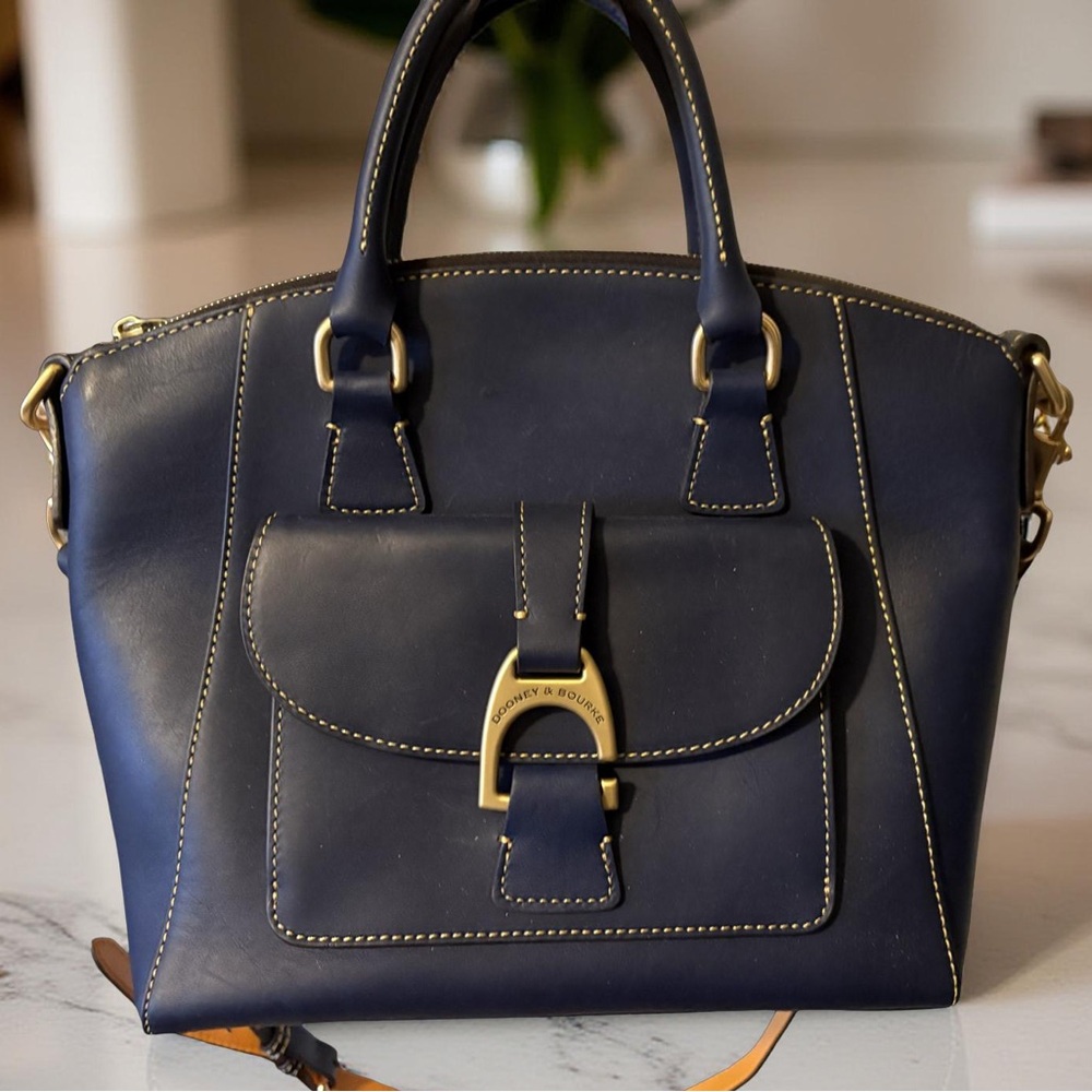 Beautiful Dooney and Bourke Navy Blue Naomi Satchel